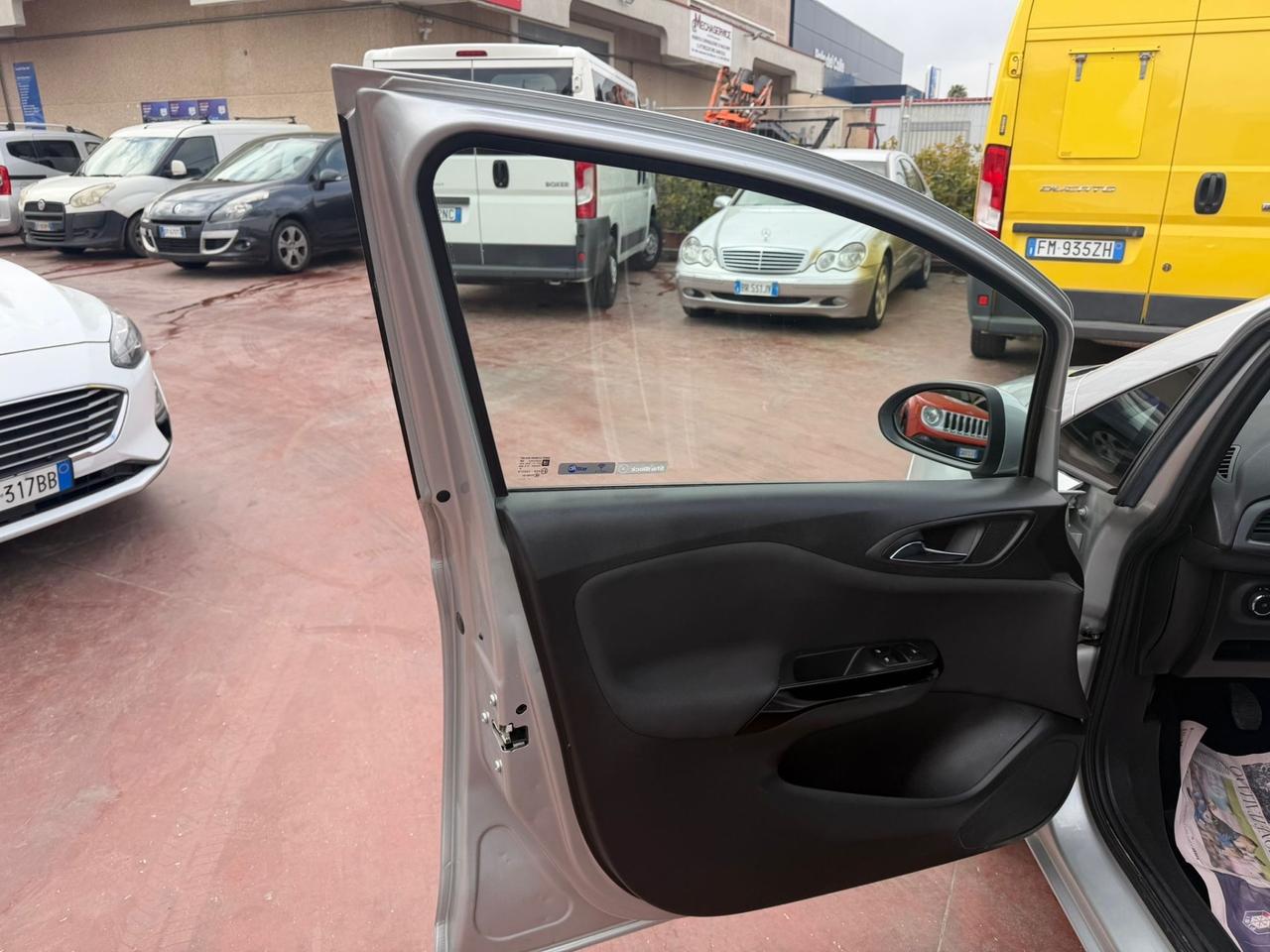 Opel Corsa 1.4 90CV GPL Tech 5 porte Innovation