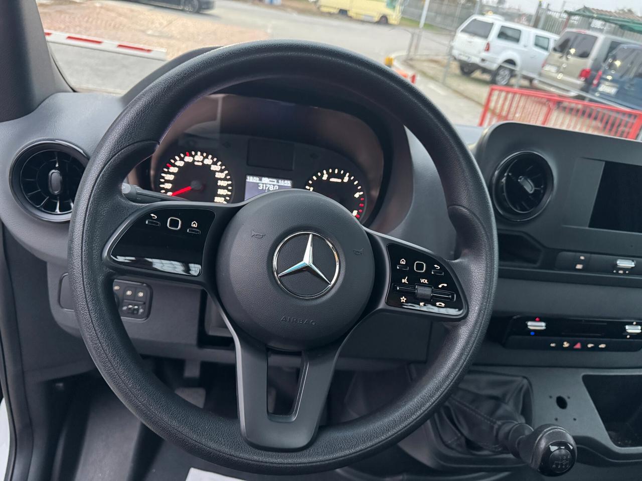 Mercedes Benz