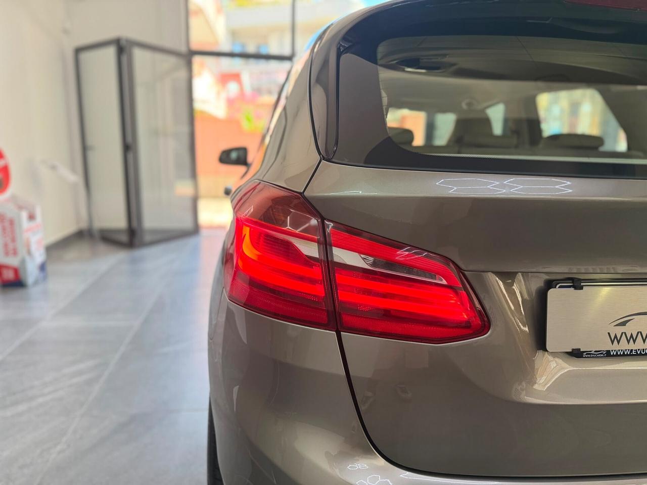 Bmw 2er Active Tourer 218d Luxury