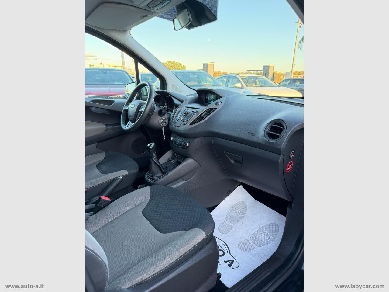 FORD Tourneo Courier 1.0 EcoBoost 100 CV TITANIUM