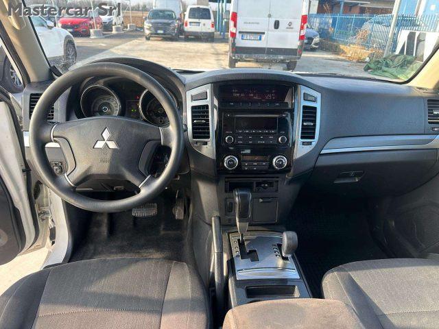 MITSUBISHI Pajero Pajero IV 2007 3.2 cr Instyle 5p auto - FE374VF