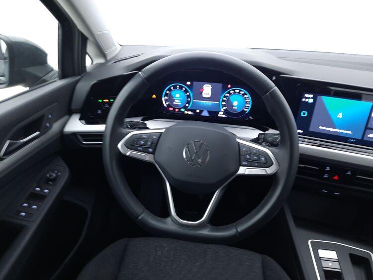 Volkswagen Golf Life DSG BR565347 1.0 Mild Hybrid 110CV