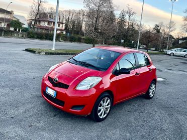 Toyota Yaris 1.0 5 porte
