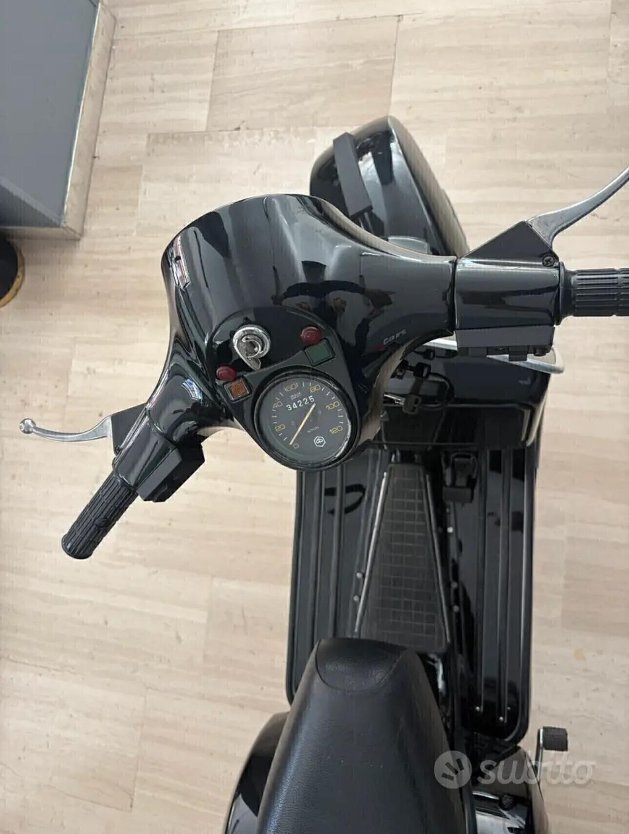 Piaggio Vespa PX 125E - restaurata