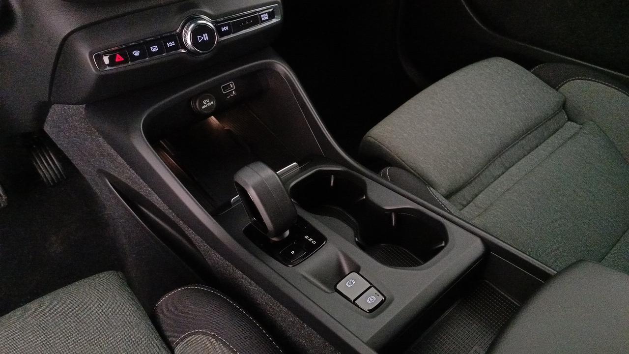 VOLVO XC40 1.5 t4 recharge phev Core auto