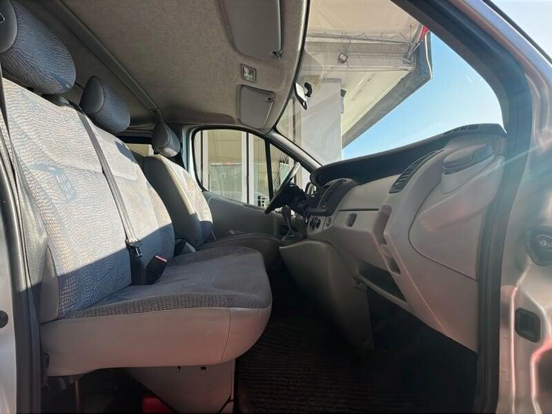 Renault Trafic Trafic T27 2.5dCi/140 16V PC-TN Furg.Con