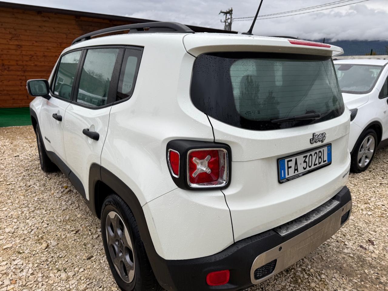 Jeep Renegade 1.6 E-TorQ GPL Sport 1941 edizione speciale