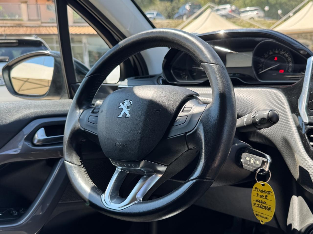 Peugeot 2008 1.6 BlueHDi 100 Allure