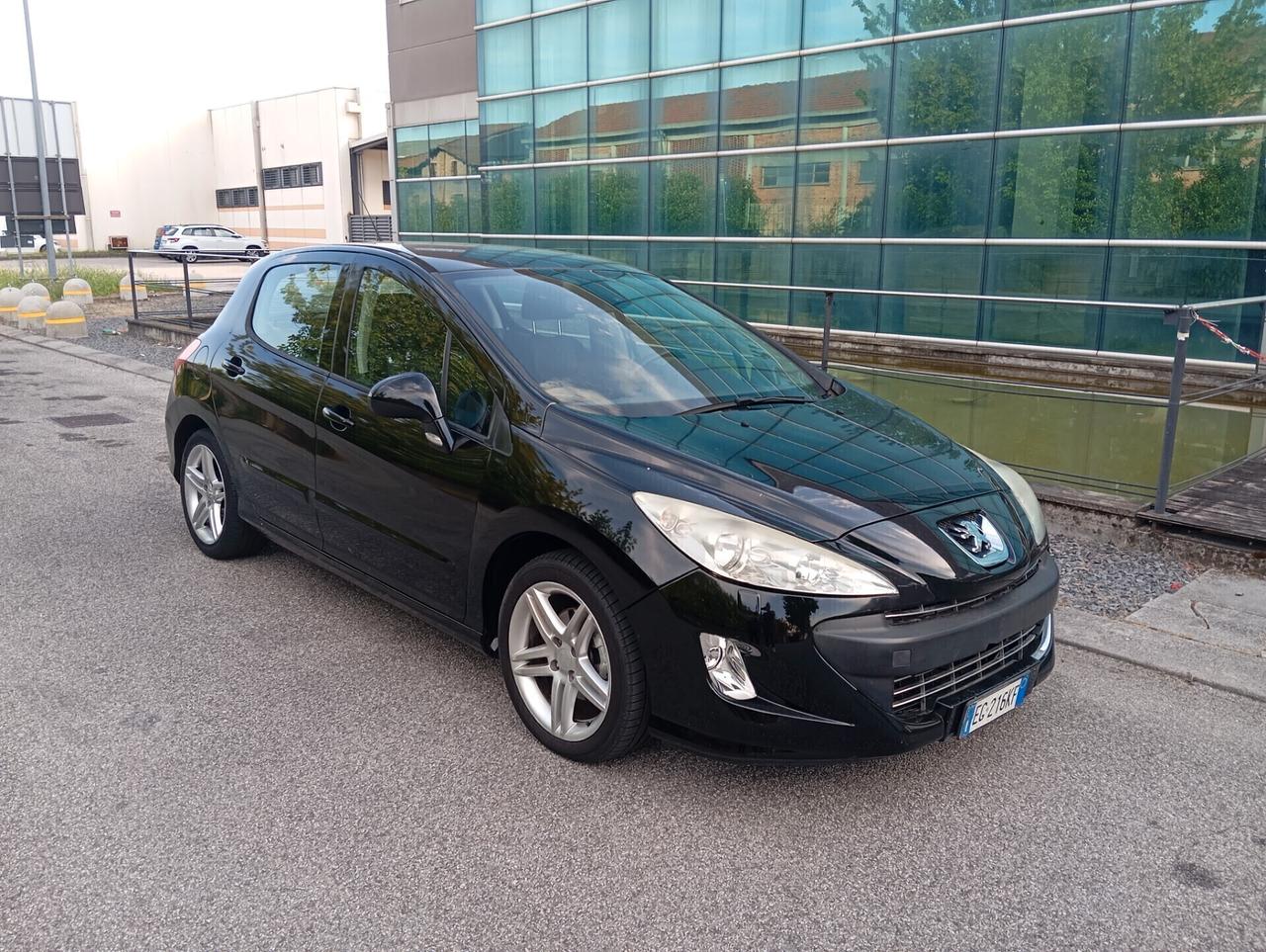 Peugeot 308 1.6 HDi 93CV 5 PORTE Active
