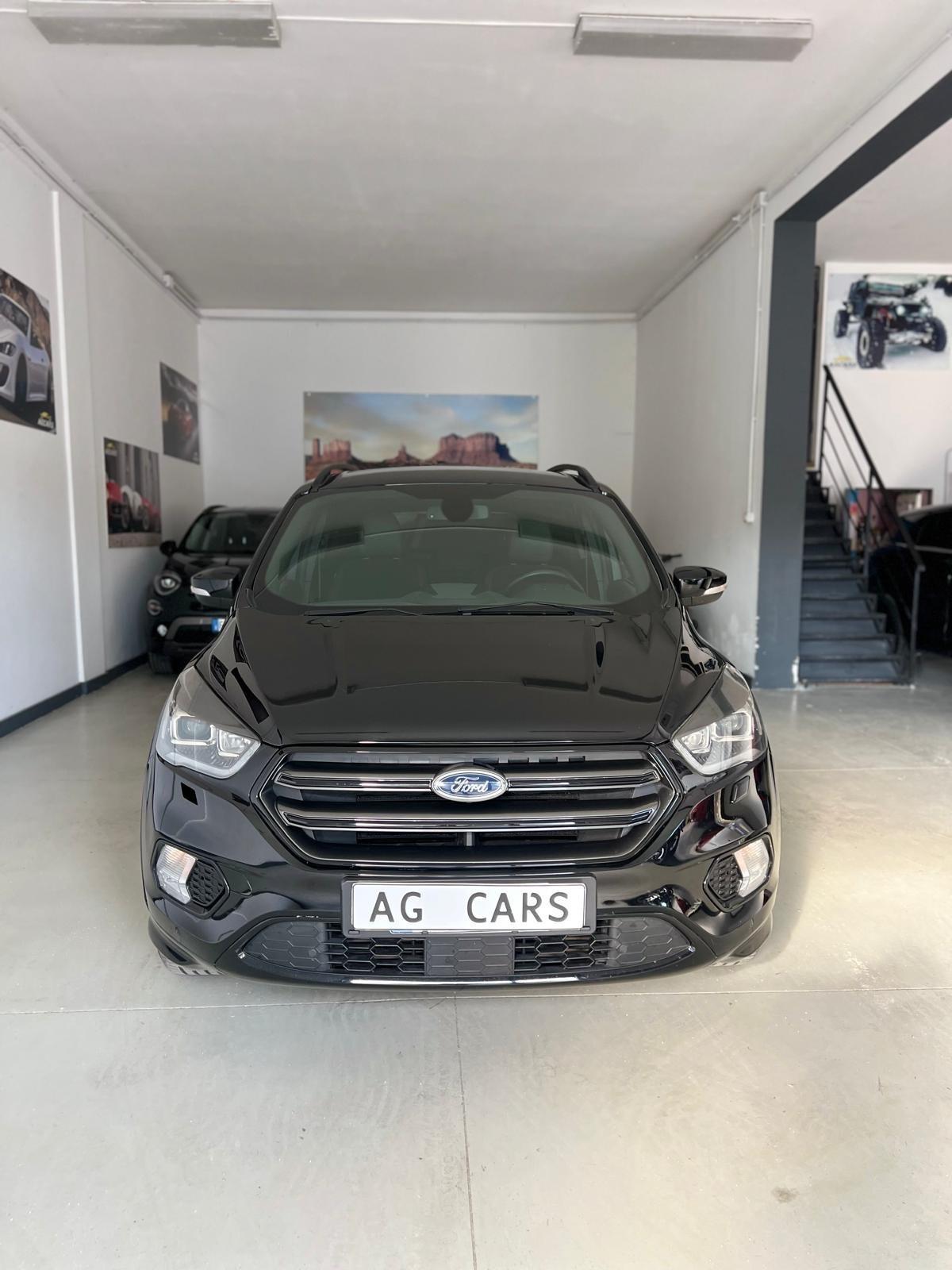 Ford Kuga 2.0 TDCI 150 CV ST-Line