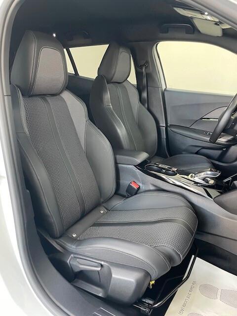 Peugeot 2008 BlueHDi 130 S&S EAT8 GT Pack