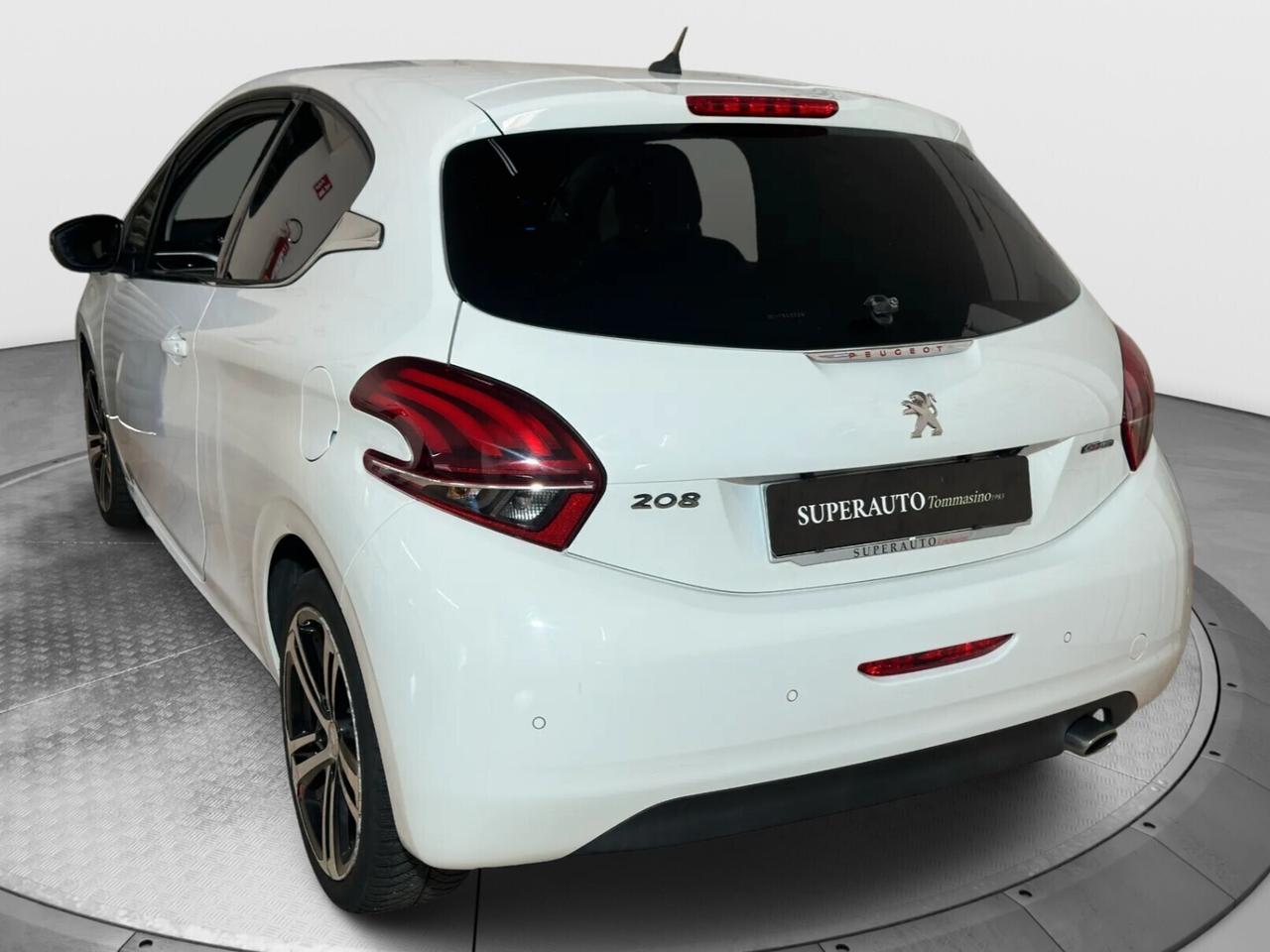 Peugeot 208 BlueHDi 100 cv GT Line