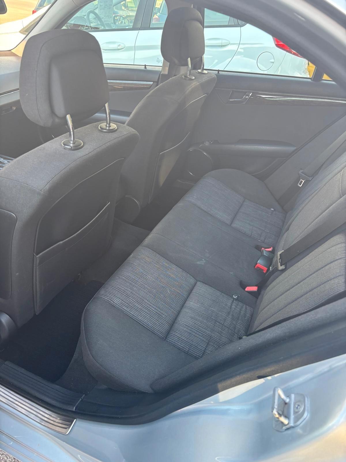 Mercedes-benz C 220 200 CDI BlueEFFICIENCY Elegance