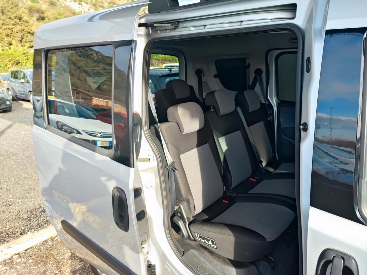 Fiat Doblo MULTISPAZIO 7 POSTI