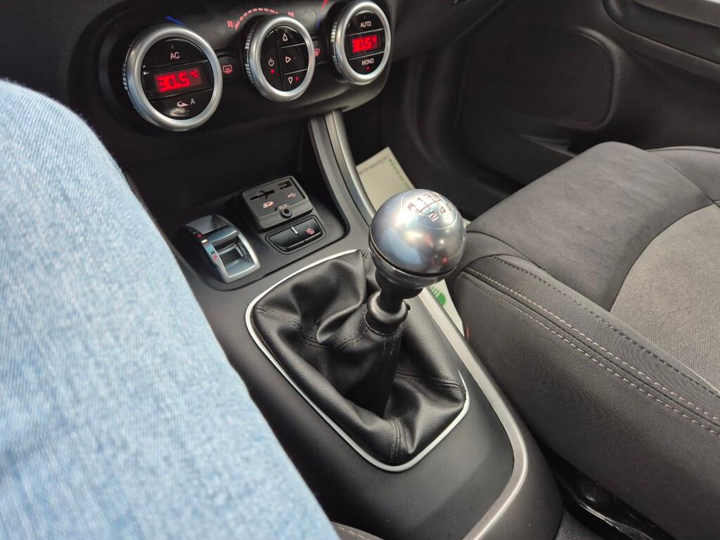 Alfa Romeo Giulietta 1.6 JTDm-2 NAVI LED