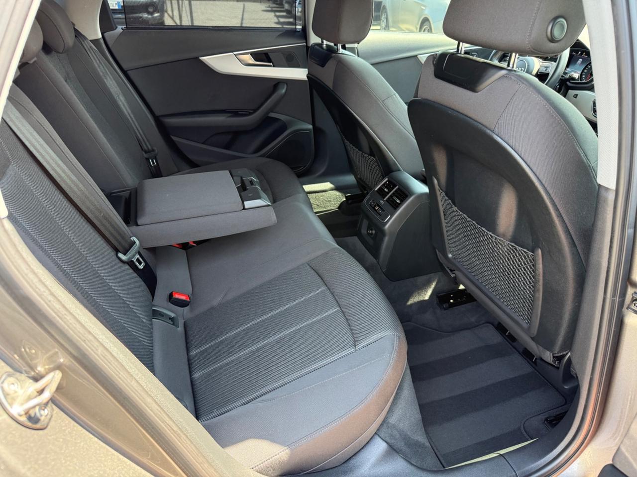 Audi A4 Avant 35 TDI/163 CV S tronic Business Advanced