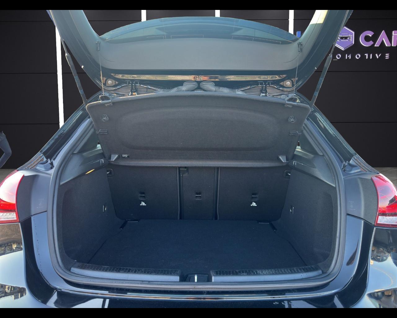 Mercedes-Benz A 180 d Automatic Premium TETTO!