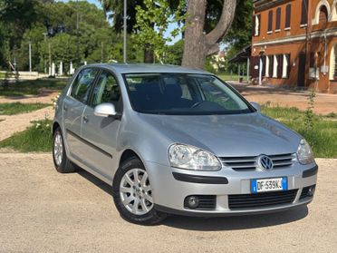 Volkswagen Golf 1.6 16V FSI 5p. Comfortline