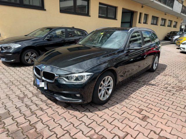 BMW 320 i Touring Business aut.
