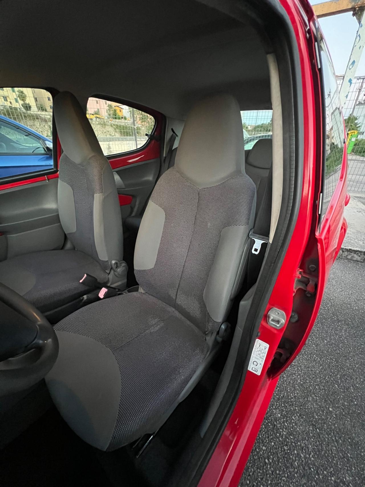 Peugeot 107 1.0 68CV 5p. Urban Move