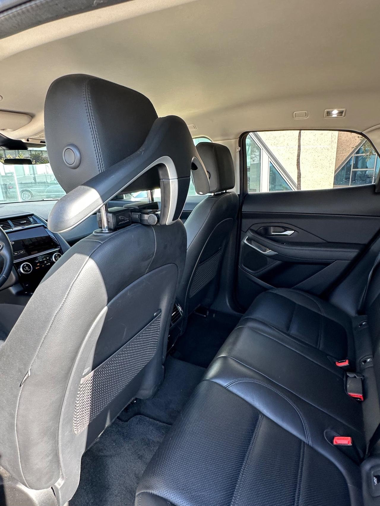 Jaguar E-Pace 2.0d SE awd possibilità noleggio no scoring