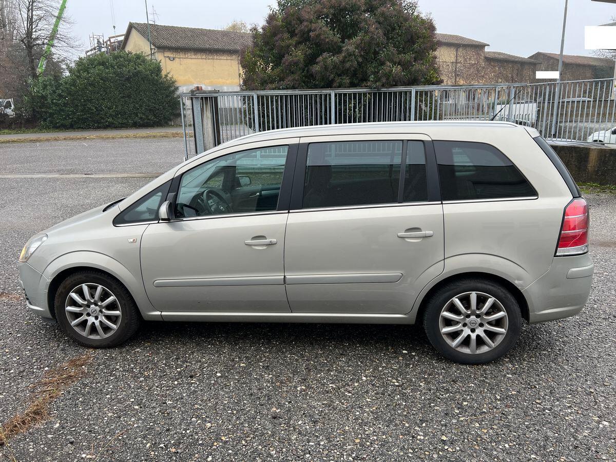 Opel Zafira 1.9 CDTI 120CV Cosmo