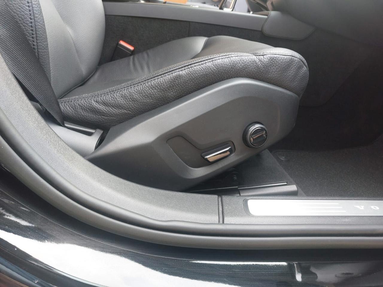 Volvo V90 Cross Country B4 (d) AWD Business Plus Auto