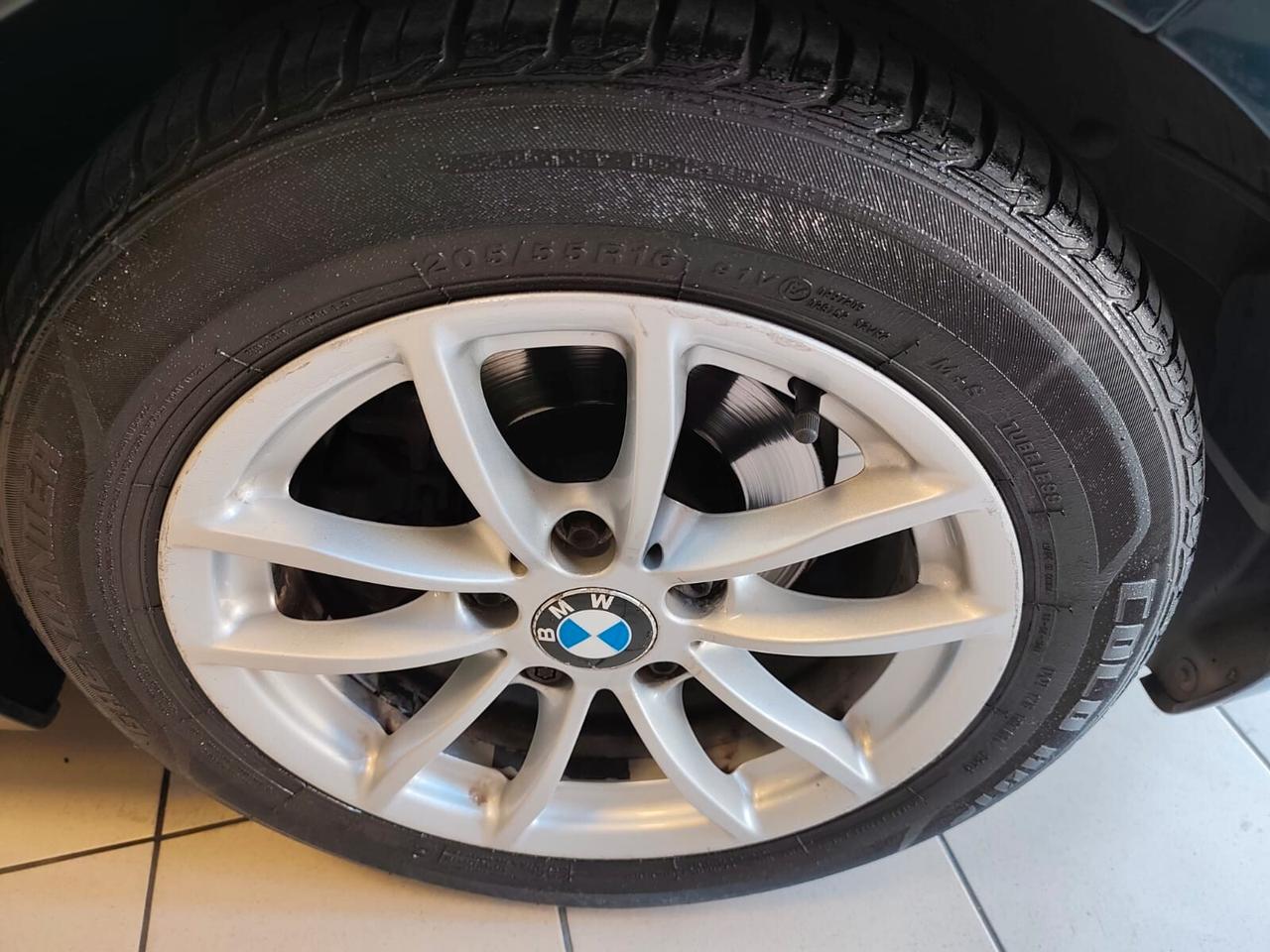 Bmw 116 116d 5p. Efficient Dynamics Urban