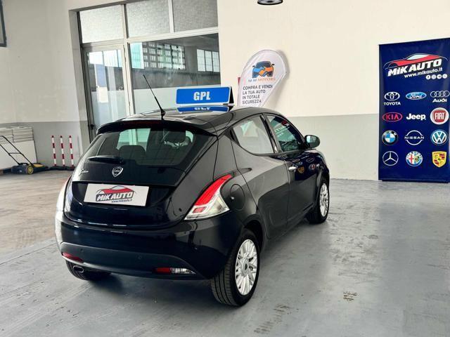 LANCIA Ypsilon 1.2 69 CV 5 porte GPL Ecochic Gold