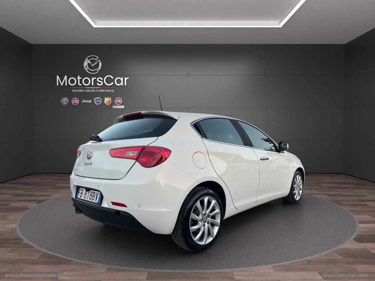 ALFA ROMEO Giulietta 1.6 JTDm-2 120 CV Distinctive