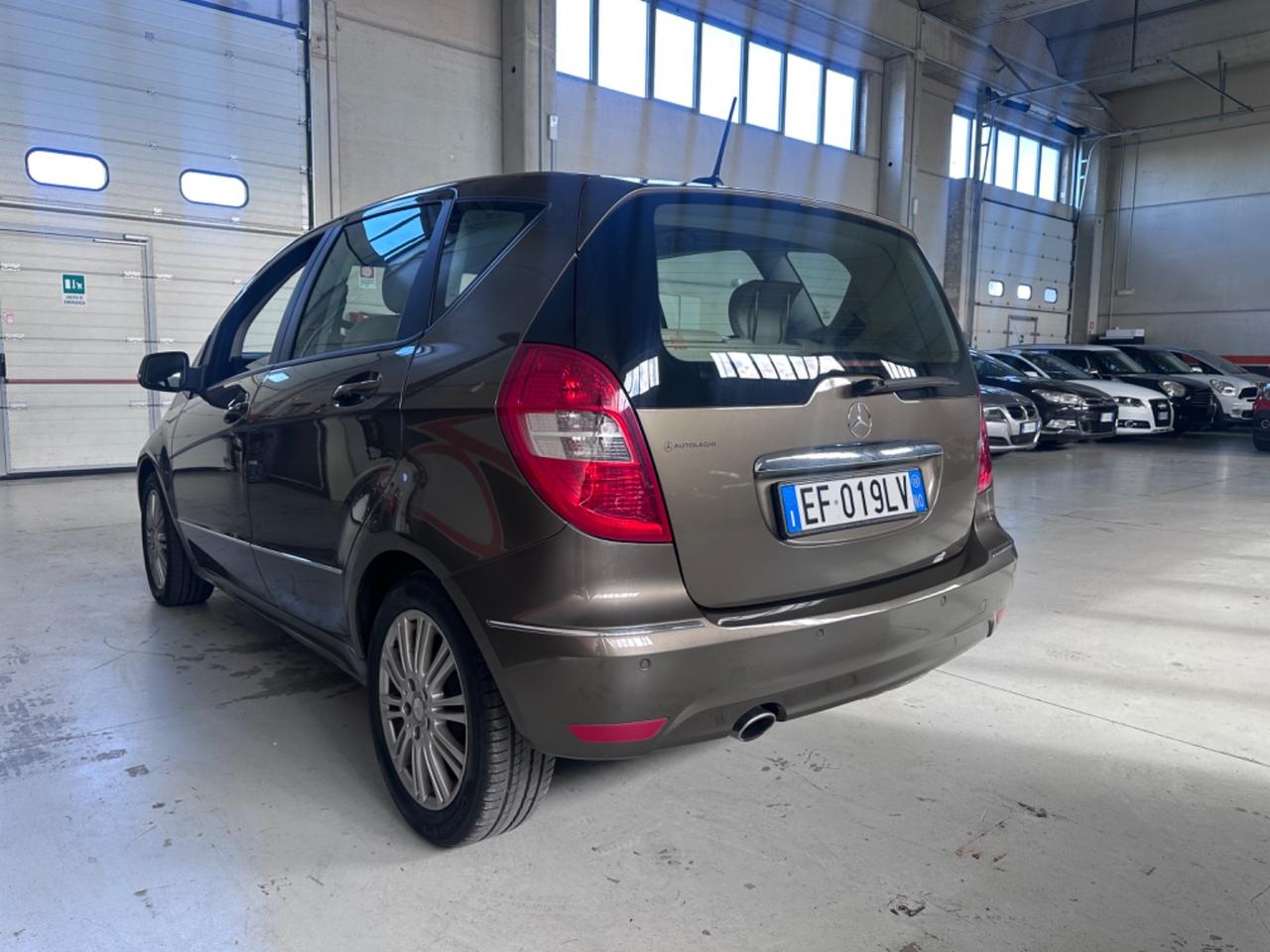 Mercedes-benz A 160 BlueEFFICIENCY Elegance