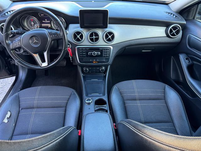 MERCEDES-BENZ GLA 200 CDI Automatic Premium