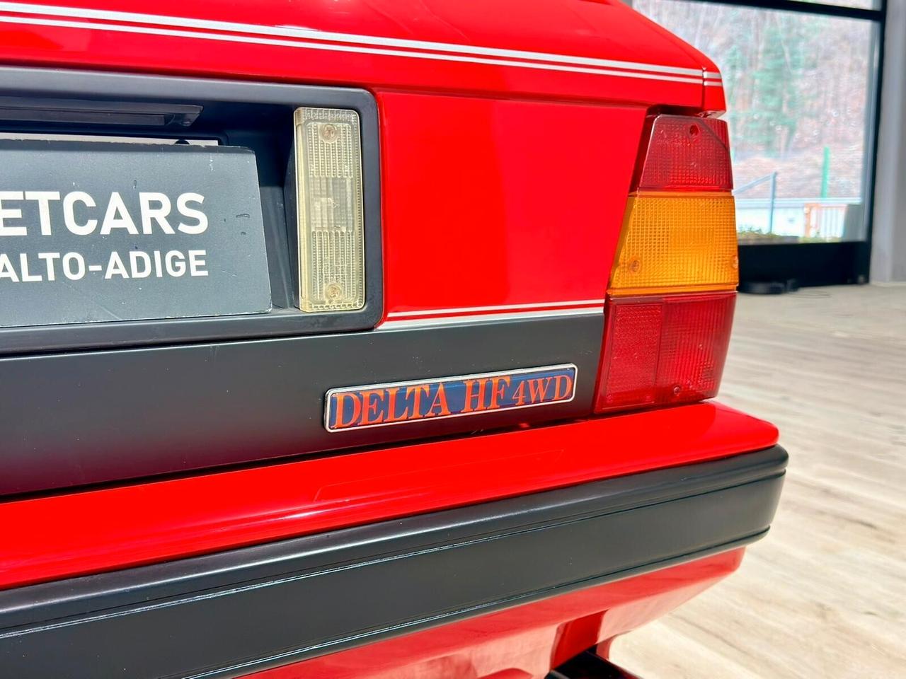 LANCIA DELTA 2.0 TURBO HF 4WD TORINO RESTAURO