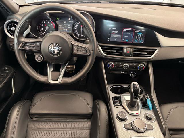 ALFA ROMEO Giulia 2.0 Turbo 280 CV AT8 AWD Q4 Veloce in arrivo