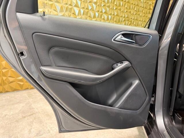 Mercedes-benz B 200 CDI Premium
