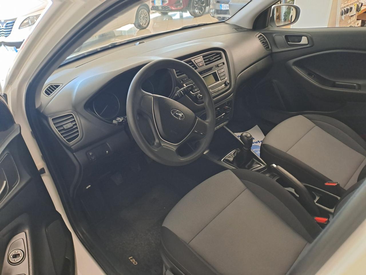 Hyundai i20 1.2 84 CV 5 porte Classic