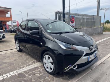 Toyota Aygo 1.0 VVT-i 69 CV 5 porte x-business