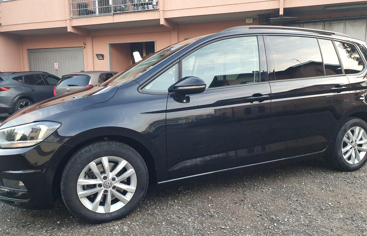 Volkswagen Touran 7posti 1.6 tdi 115cv executive euro 6b