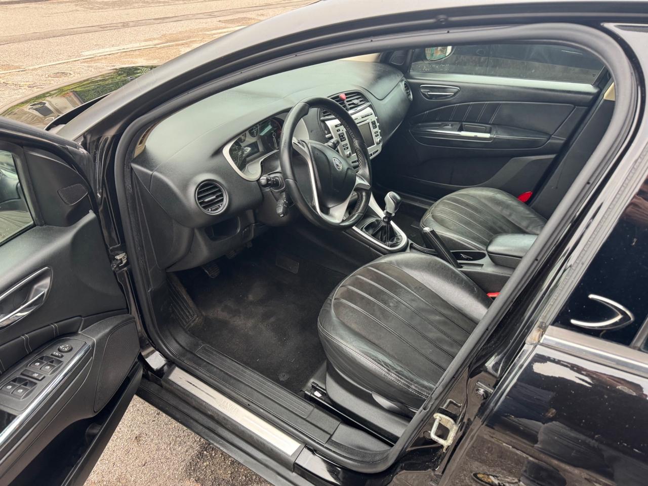 Lancia Delta 2.0 MJT DPF Platinum