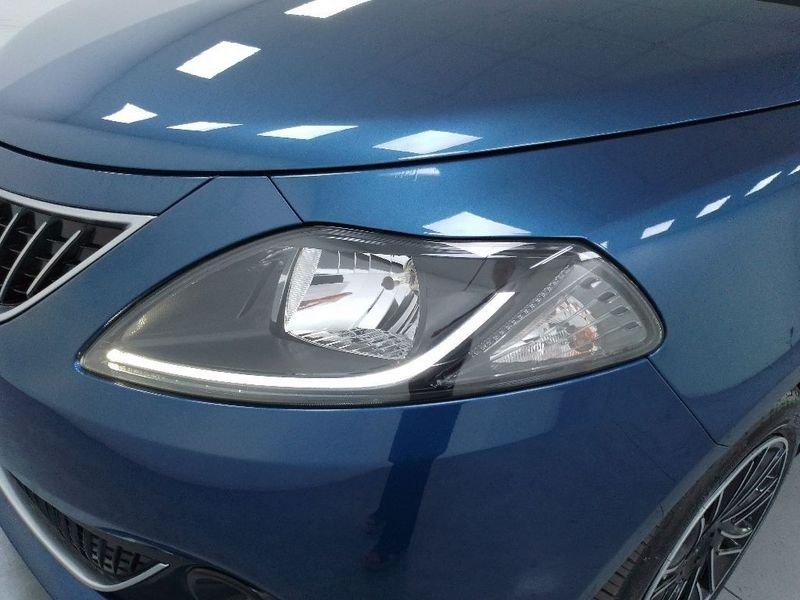 Lancia Ypsilon 1.0 firefly hybrid Gold s&s 70cv