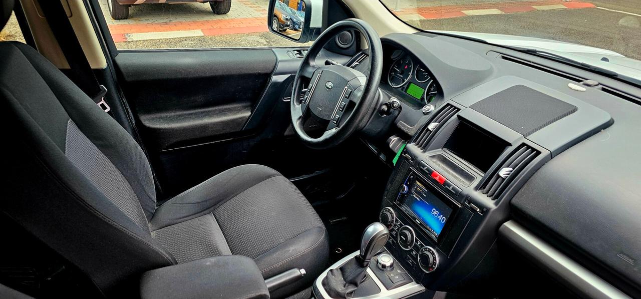 Land Rover Freelander 2.2 SD4 S.W. SE