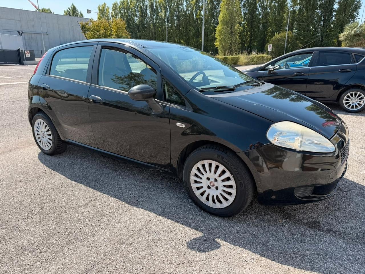 FIAT GRANDE PUNTO 1.2 GPL FINO 2028 - NEOPATENTE