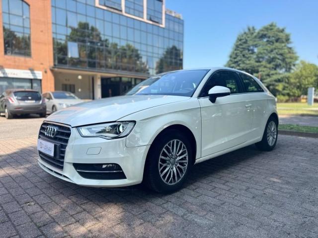Audi A3 III 2013 3p 1.6 tdi Ambition