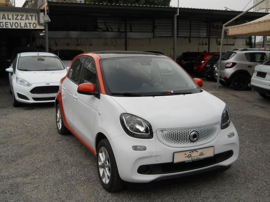 Smart ForFour 70CV 1.0 CC FORFUR PASSION BICOLORE E PANORAMA FULL