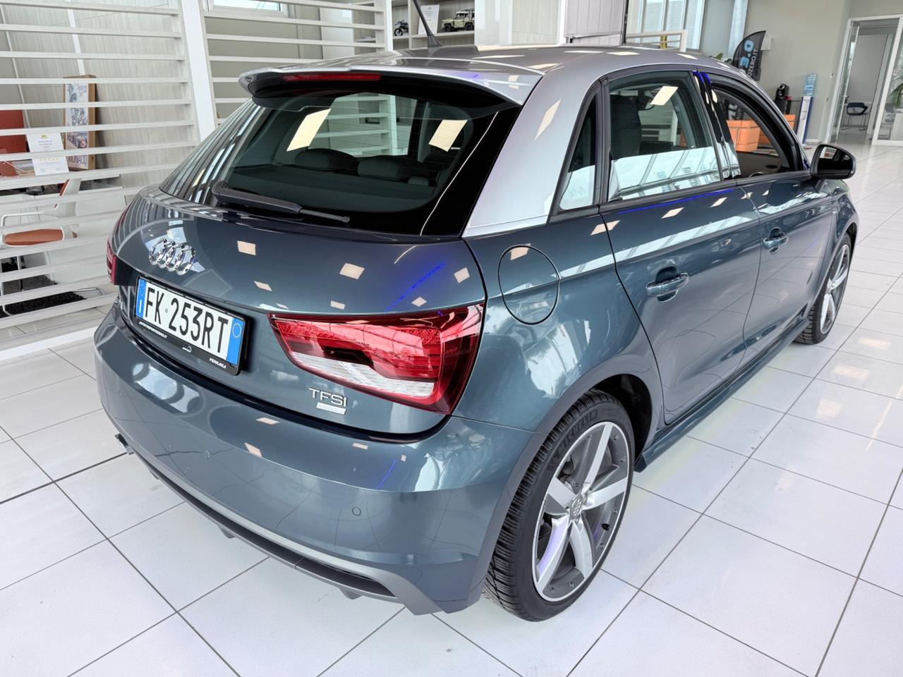 Audi A1 SPB 1.0 TFSI ultra S tronic Admired