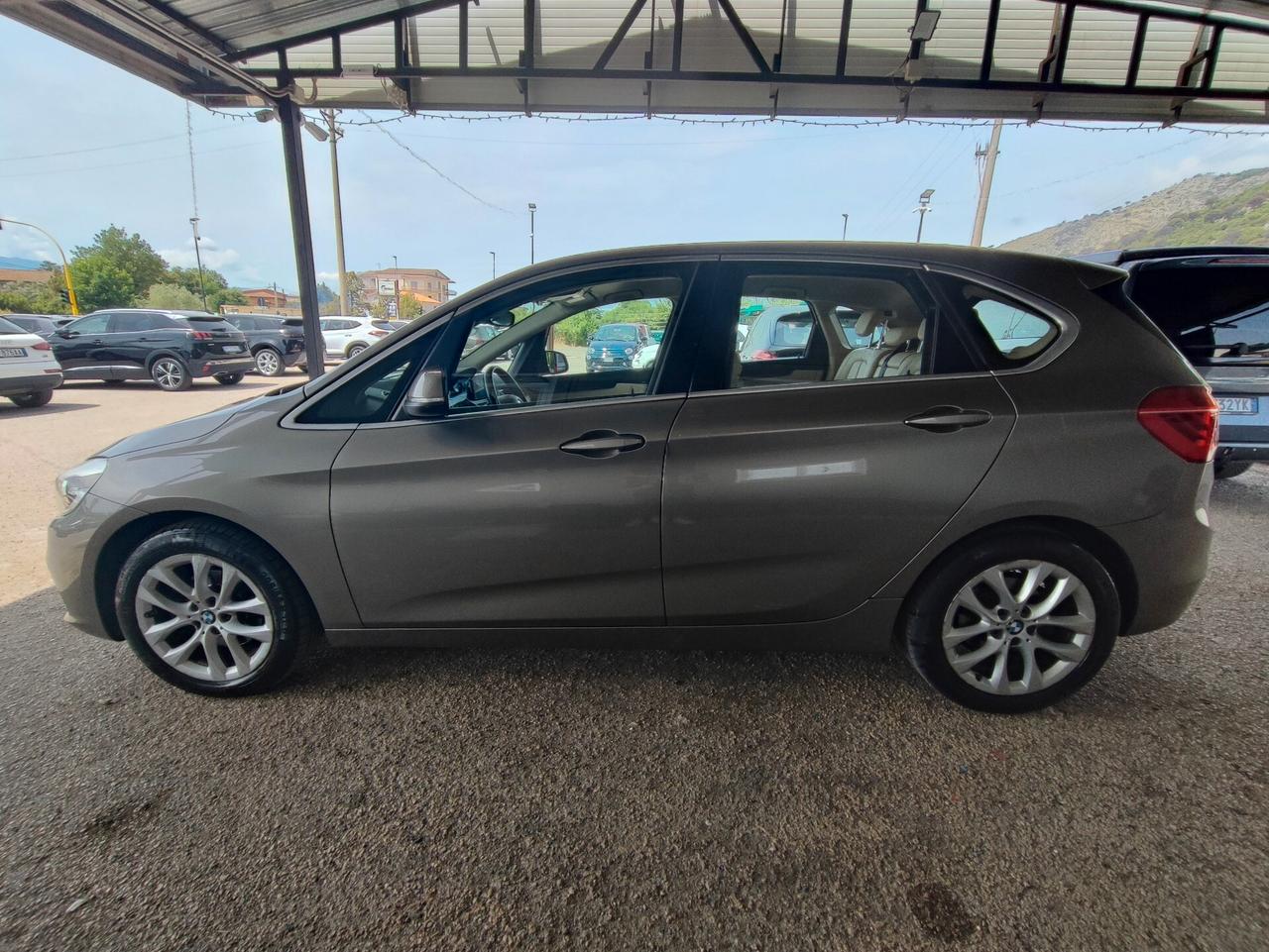 Bmw 2er Active Tourer 218d Sport