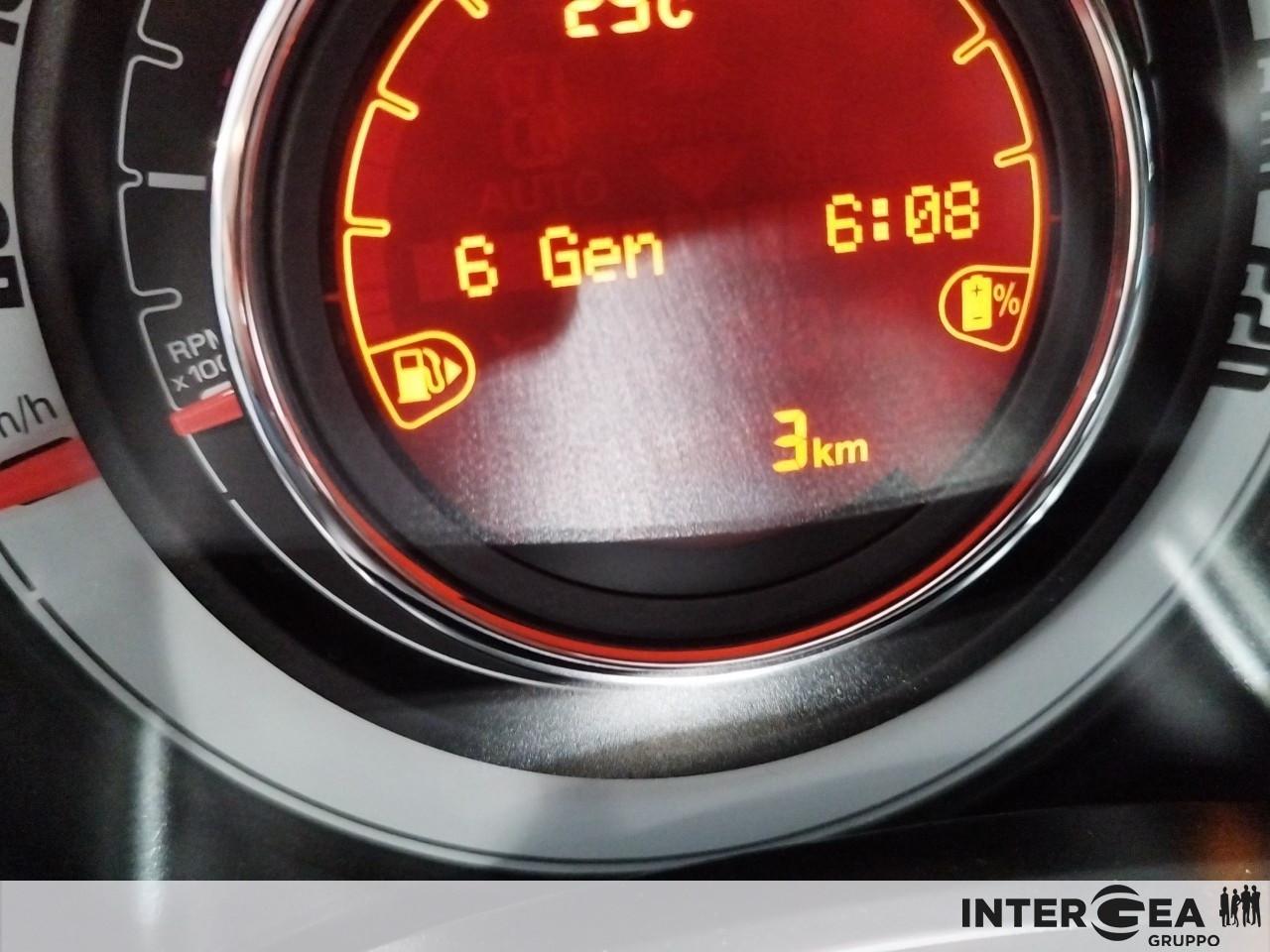 FIAT 500C 1.0 hybrid 70cv