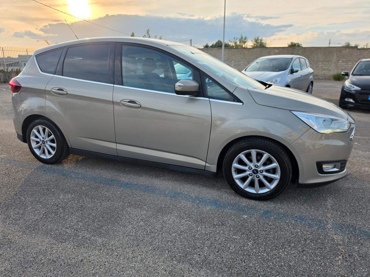 Ford C-Max 1.5 TDCi 95CV Titanium