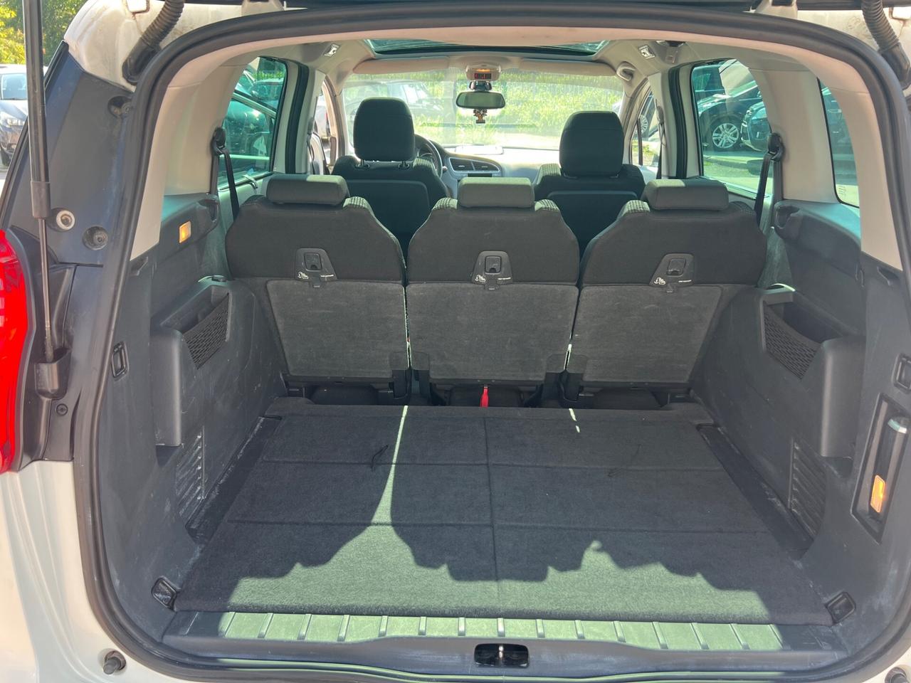Peugeot 5008 1.6 e-HDi 112CV Stop&Start cambio robotizzato Active