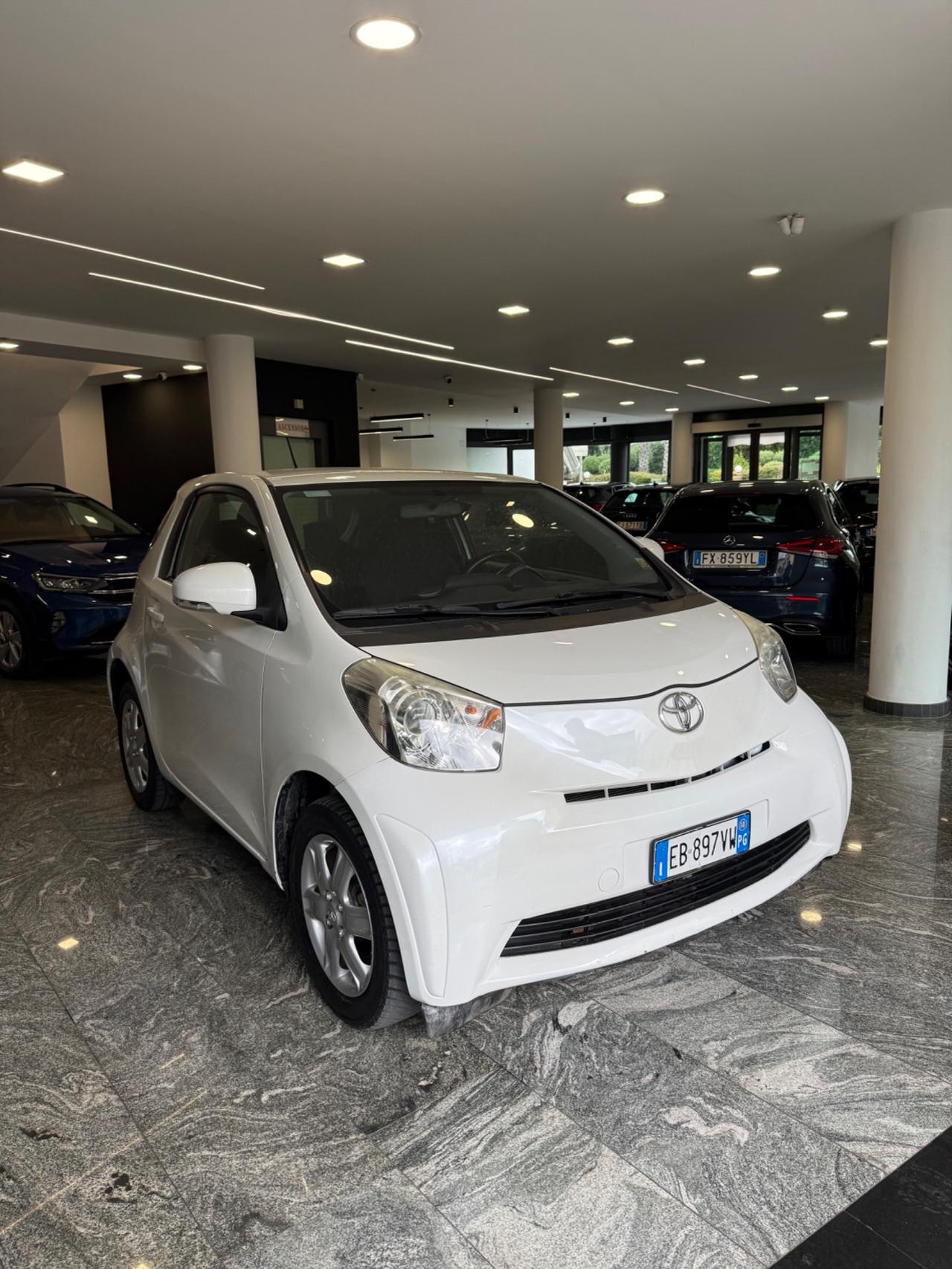 Toyota iQ 1.0